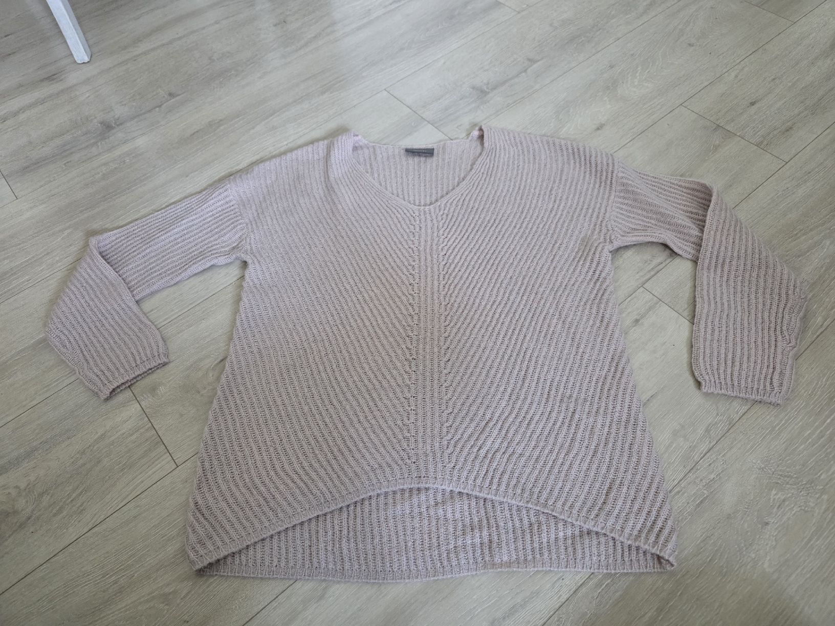 Maglioni & Felpe: Damen Pullover rosa V-Ausschnitt feiner Strick gr M – Usato da Wigoltingen venduto da Zuckerfee84