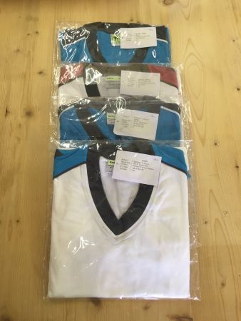 4 STÜCK T-SHIRT  CATS DAMEN XS  DIVERSE FARBEN  NEU