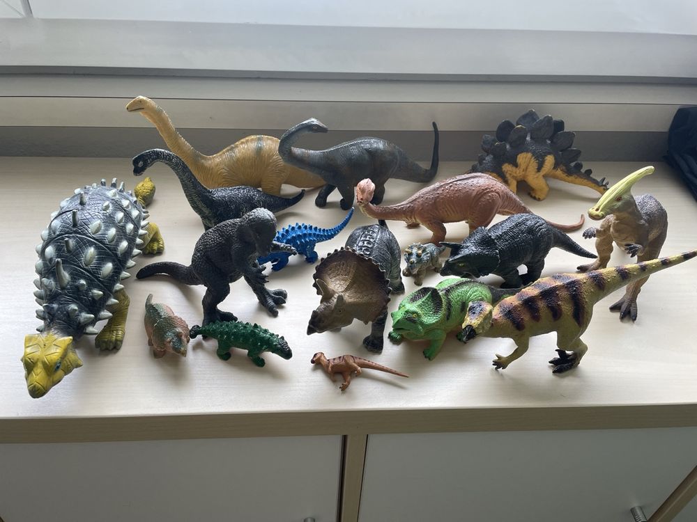 SES Creative Dinosaurier 3 In 1 Bastelset - Mit Bügelperlen, Kratzkarten & Gipsgießform