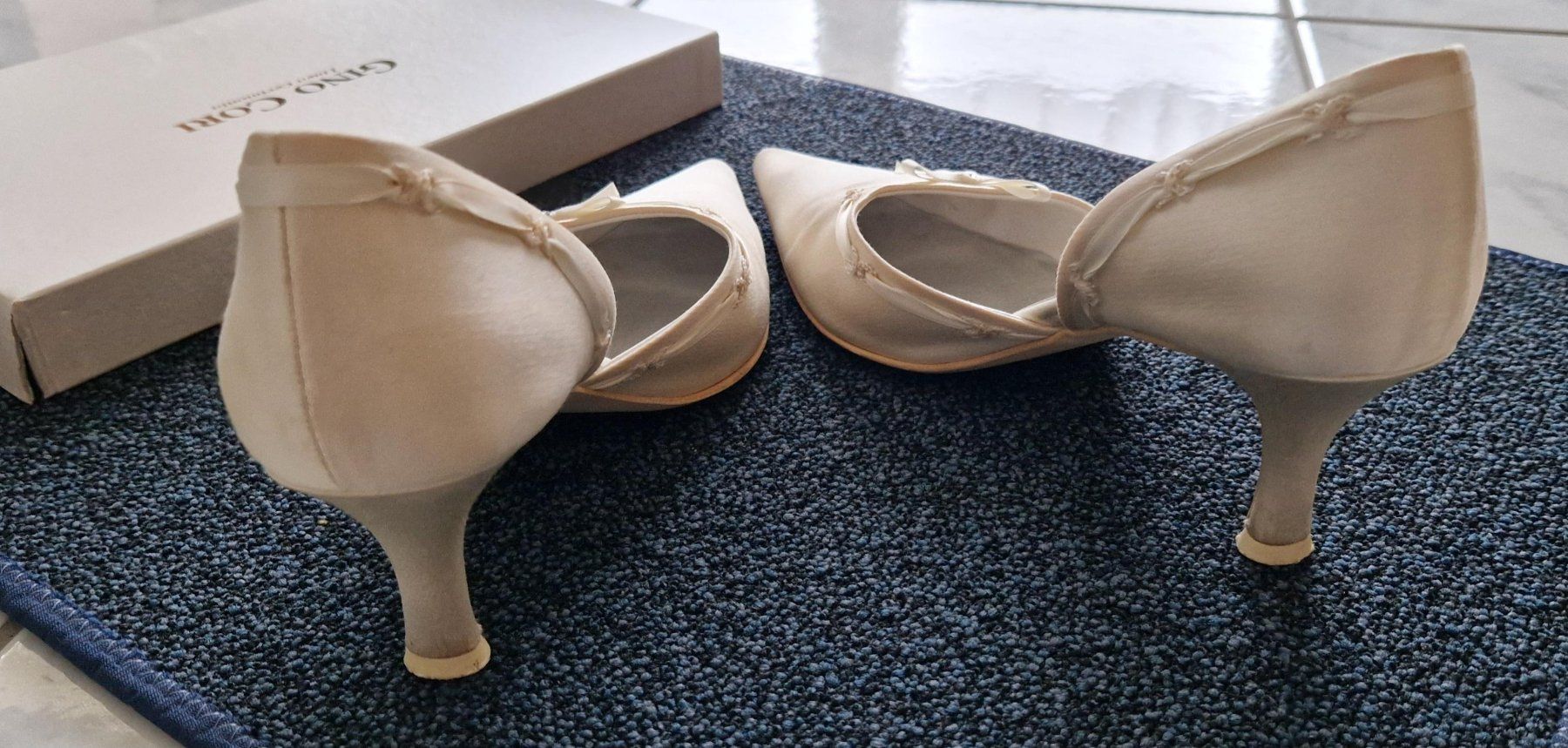 Scarpe da donna: Damenschuhe, ecruweiss, Nr. 39 – Usato da Heimberg venduto da Msunny 2