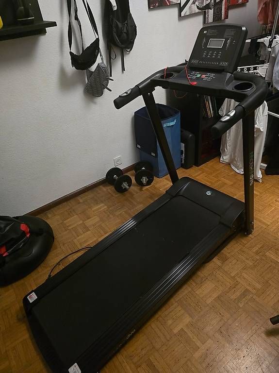 Macchine per carico, silaggio e trasporto: Tapis de course électrique  – Usato da Geneve venduto da Morgane_manto 3