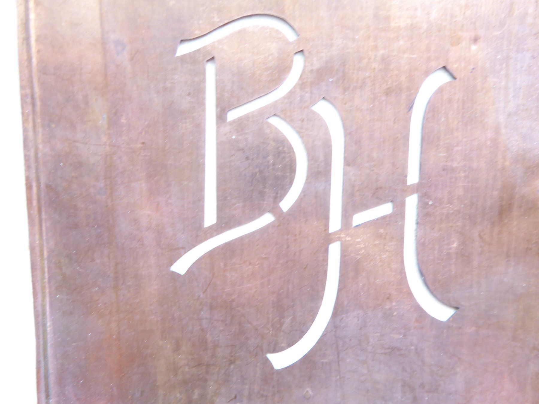 Schablonen: Monogramm-Schablone BH, Kupfer – Gebraucht aus Pratteln von Emmy 1