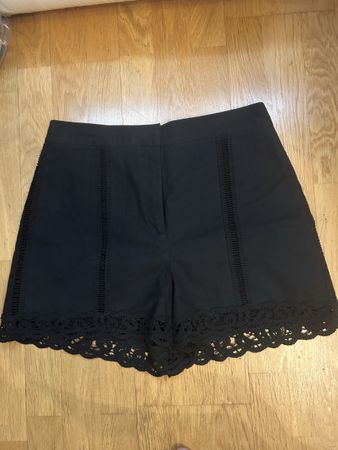 Zara Shorts gr m