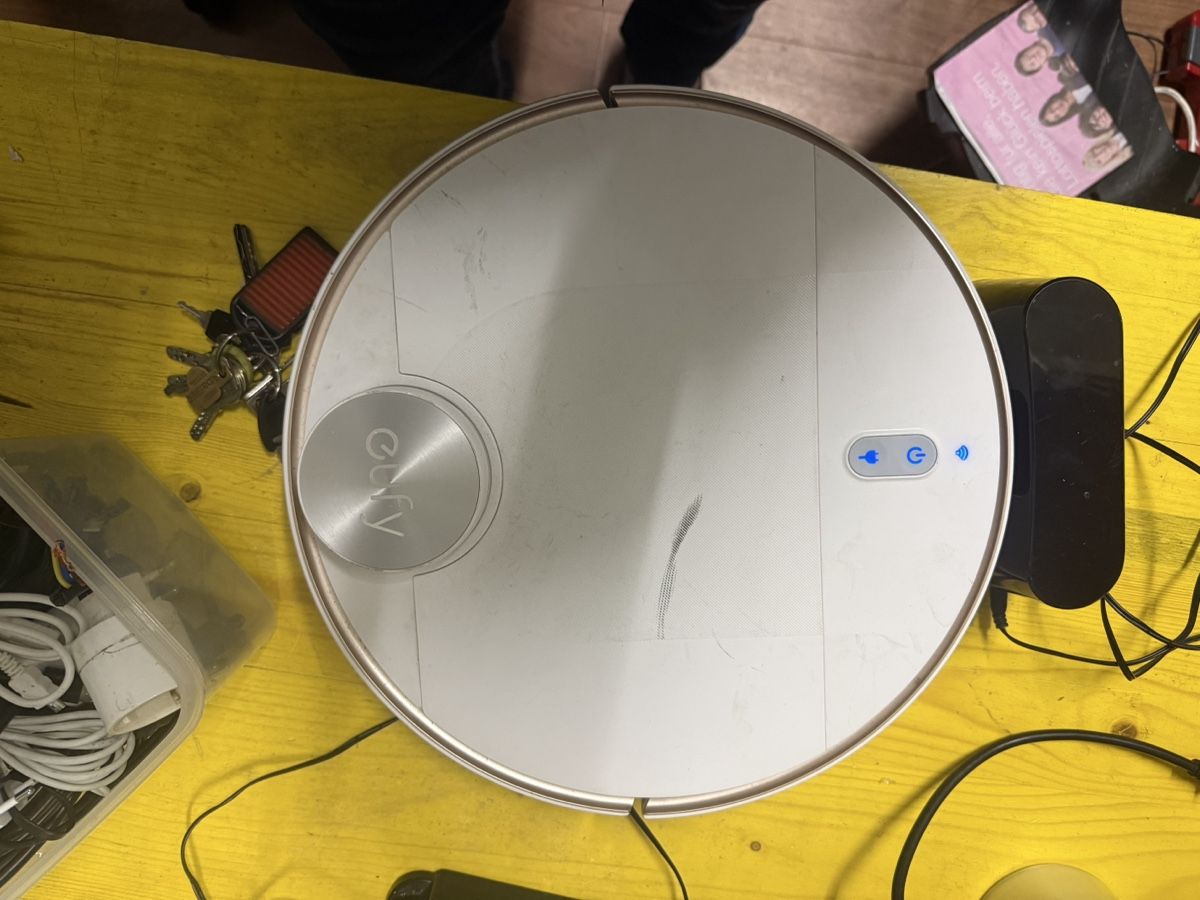 Eufy Aspirapolveri & Accessori: Eufy RoboVac - Saugroboter – Usato da Birsfelden venduto da mah_6yvz