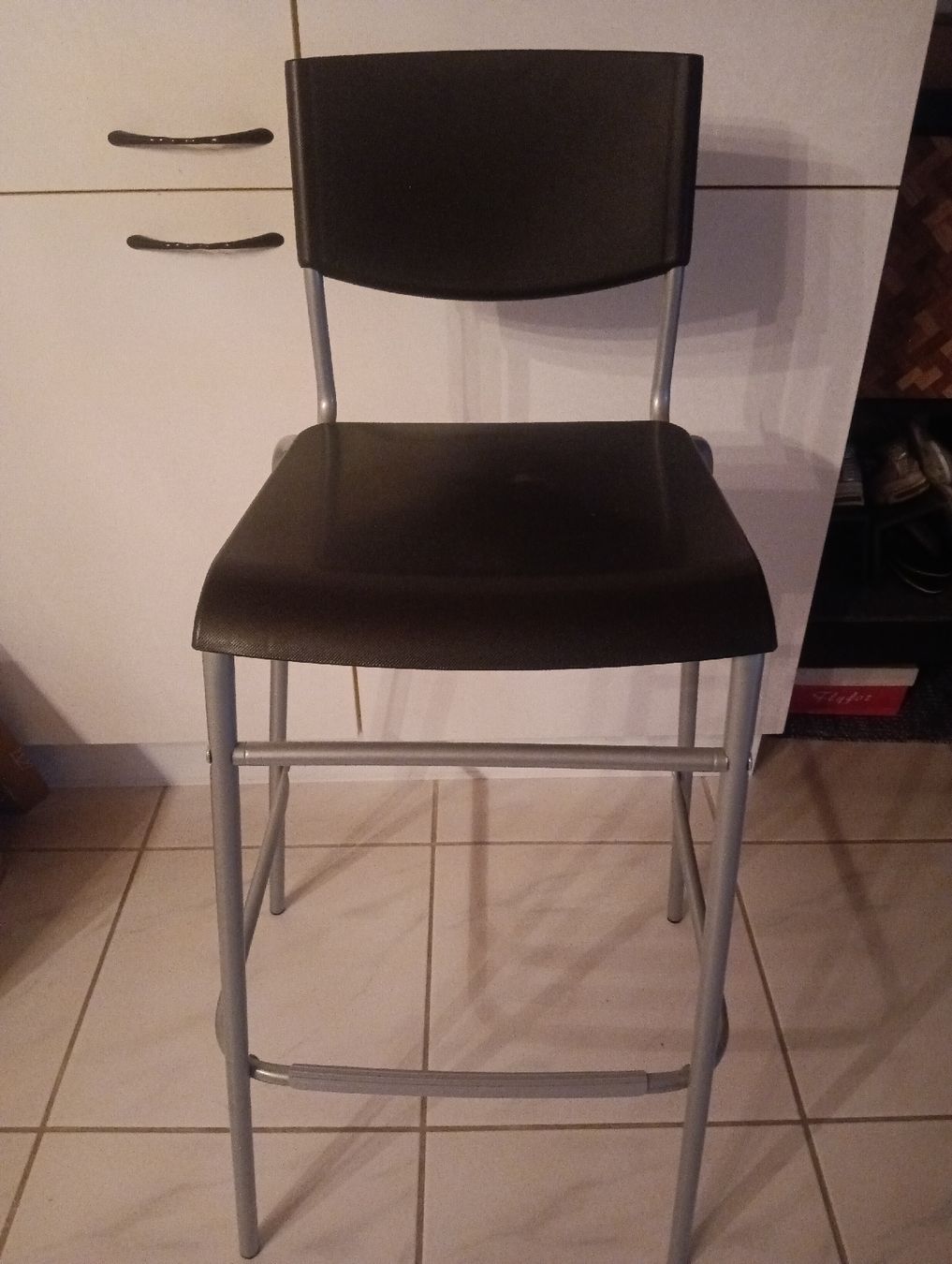 Sgabelli: Bar Stool - Modern Design, Great Condition! – Usato da Le Bry venduto da oic_zkn2 1