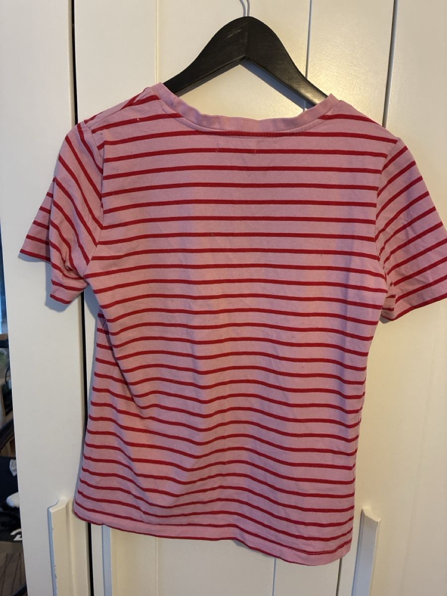 T-shirts: Reserved t-shirt  – D'occasion à Walenstadt par bedina92 2
