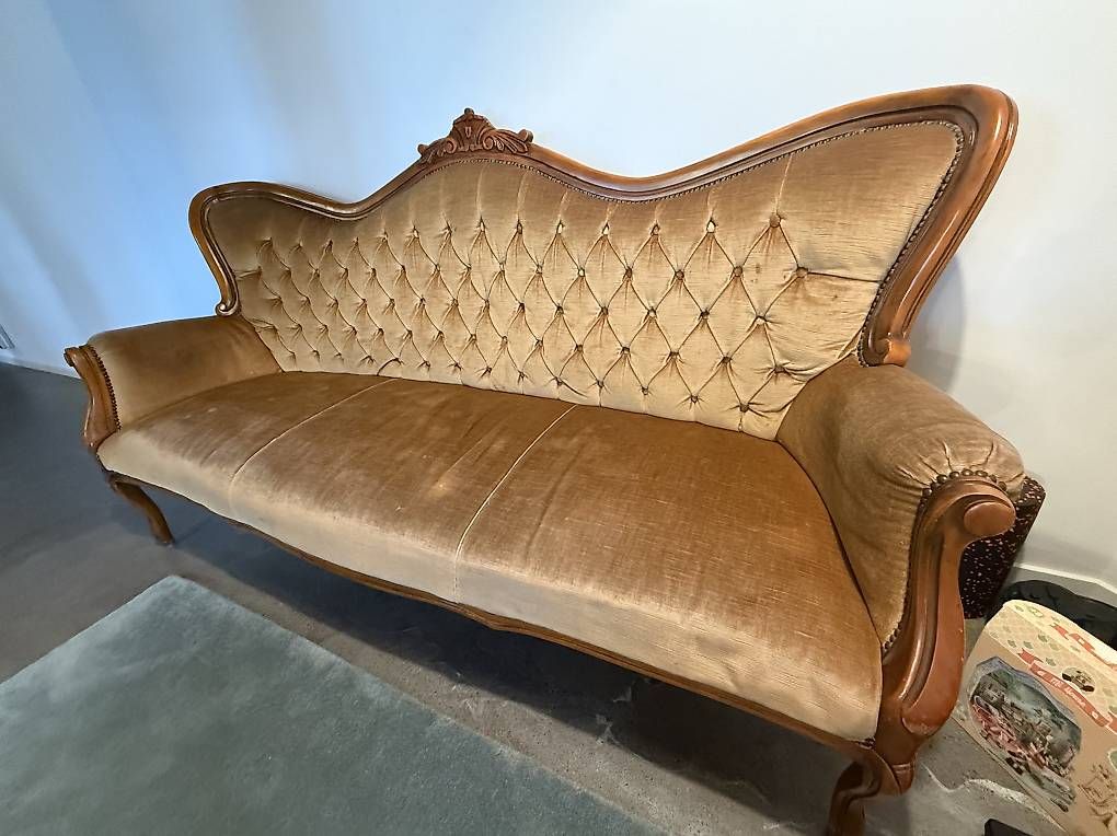 Divani: Sofa antik – Usato da Schönholzerswilen venduto da S.E.E. 1