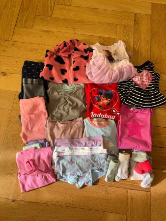 Mädchen Kleider Packet Grösse 122/128
