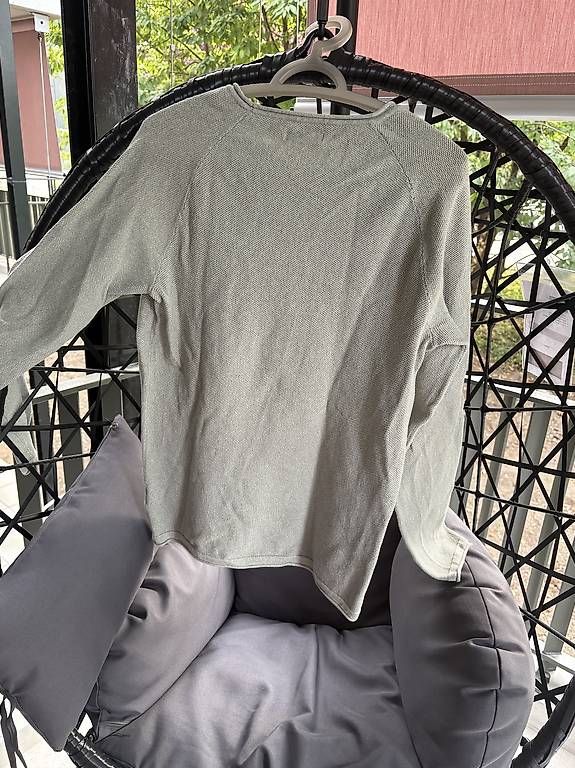 Pullover & Sweatshirts: Dünner Pullover – Gebraucht aus Zürich von muz_2sy7 4