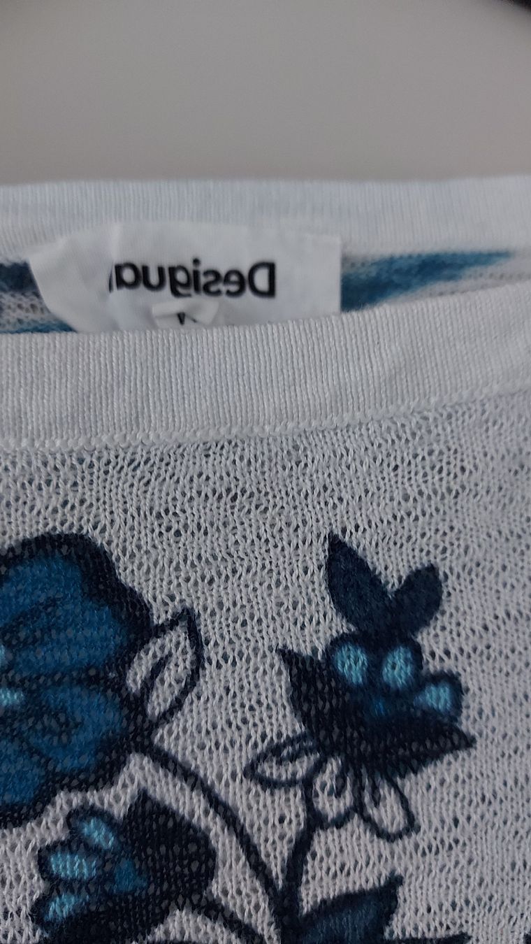 Desigual Maglioni & Felpe: Dünner Pulli DESIGUAL - Viskose - Gr. M - Top Zustand – Nuovo (secondo la descrizione) da Pfäffikon ZH venduto da siae 1