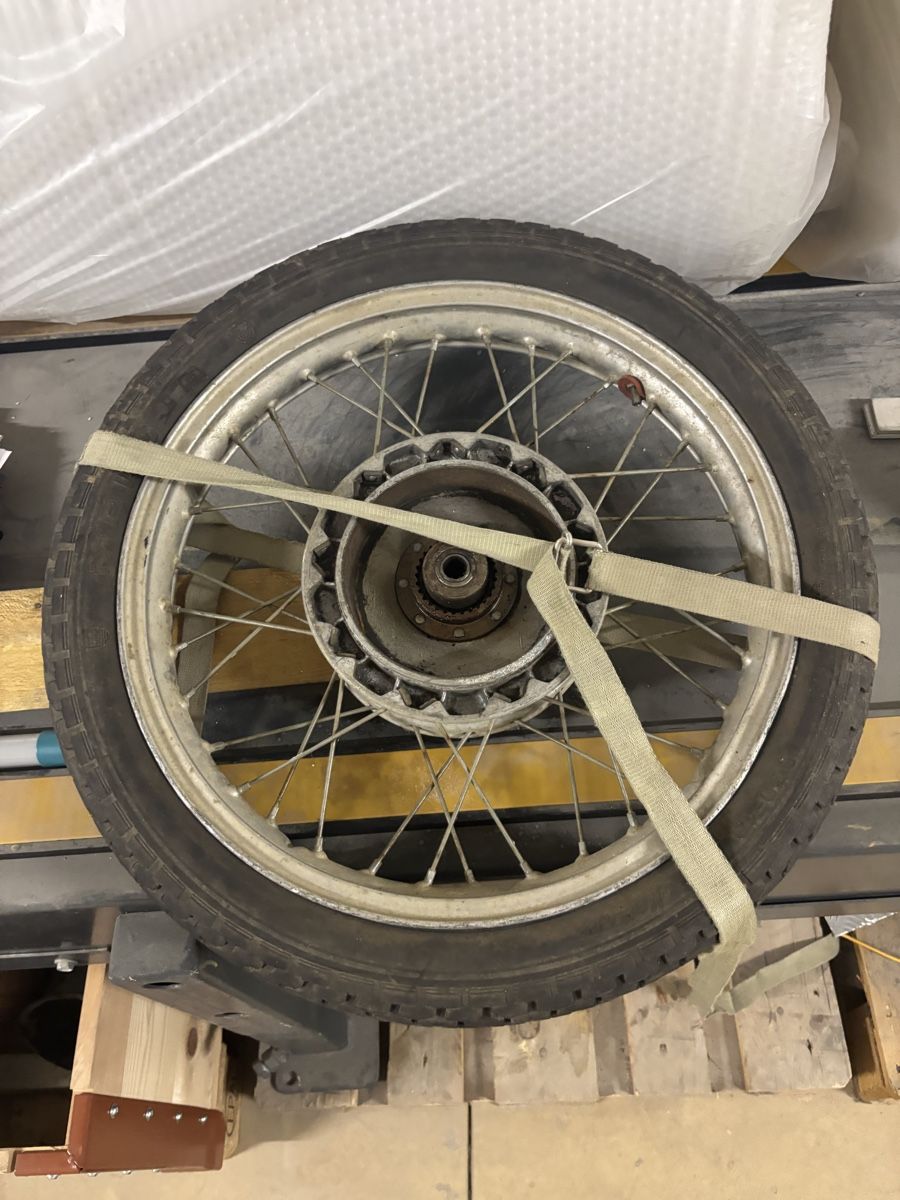 Pneumatici & Ruote complete: BMW R27 – Usato da Gossau SG venduto da N.Damann.GmbH 1
