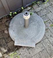 Sonnenschirmständer aus Stein rund gebraucht