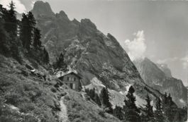 Engelhornhütte   BE  mit King- und Sattelspitz, Zwillinge