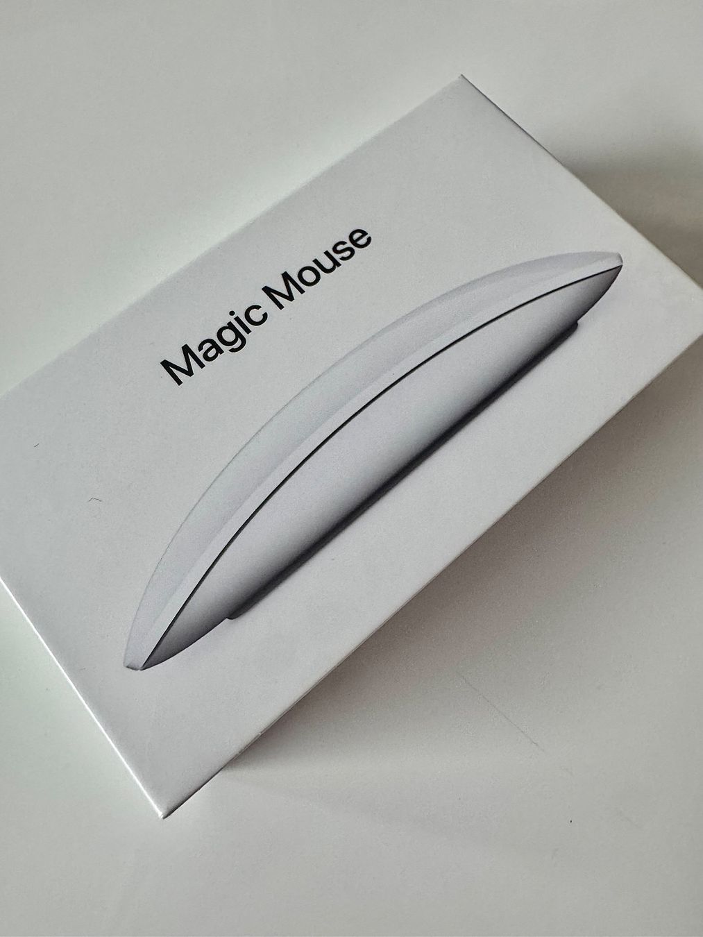 Apple Mouse: APPLE Magic Mouse (wireless, Bluetooth) – Nuovo (secondo la descrizione) da Zürich venduto da collins9_kate1 5
