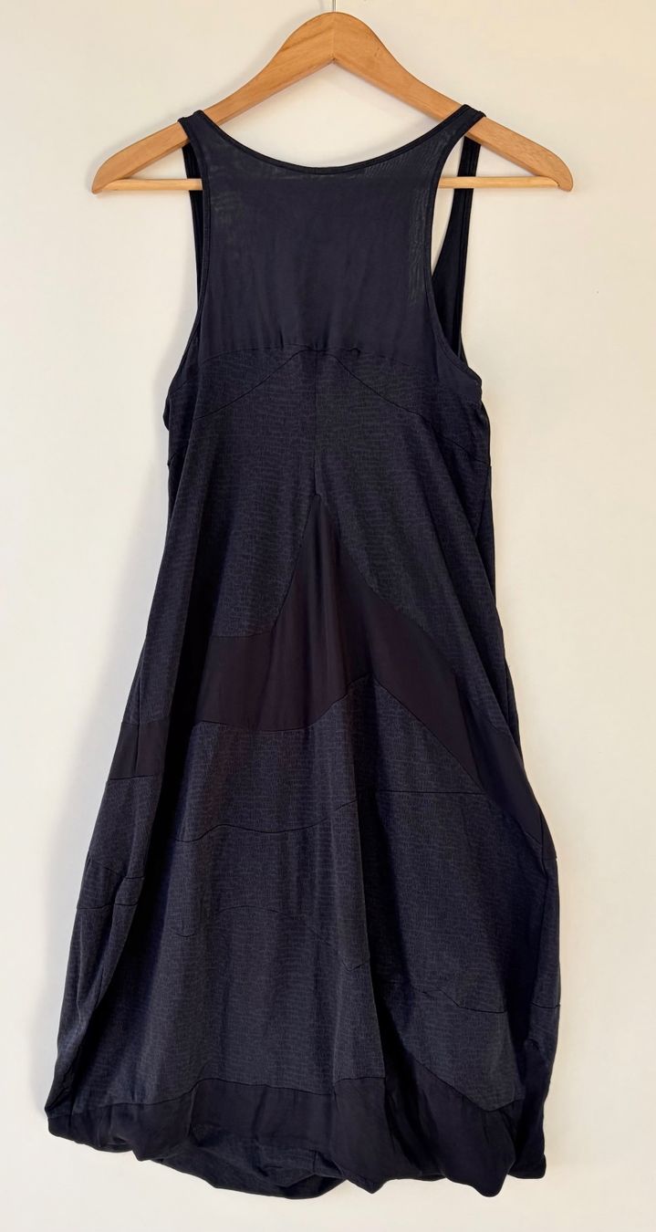 Girbaud Vestiti: Girbaud tulpenformiges Kleid GR.34 – Usato da Unterägeri venduto da Jutka_04 2