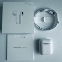 Original Apple AirPods 2 Kopfhörer Wireless Lightning Kabel