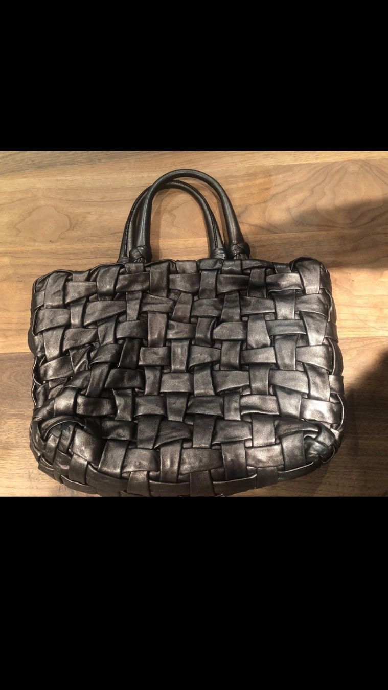 Prada Taschen für Damen: Prada Handtasche braun glänzend – Gebraucht aus Zug von Marika33