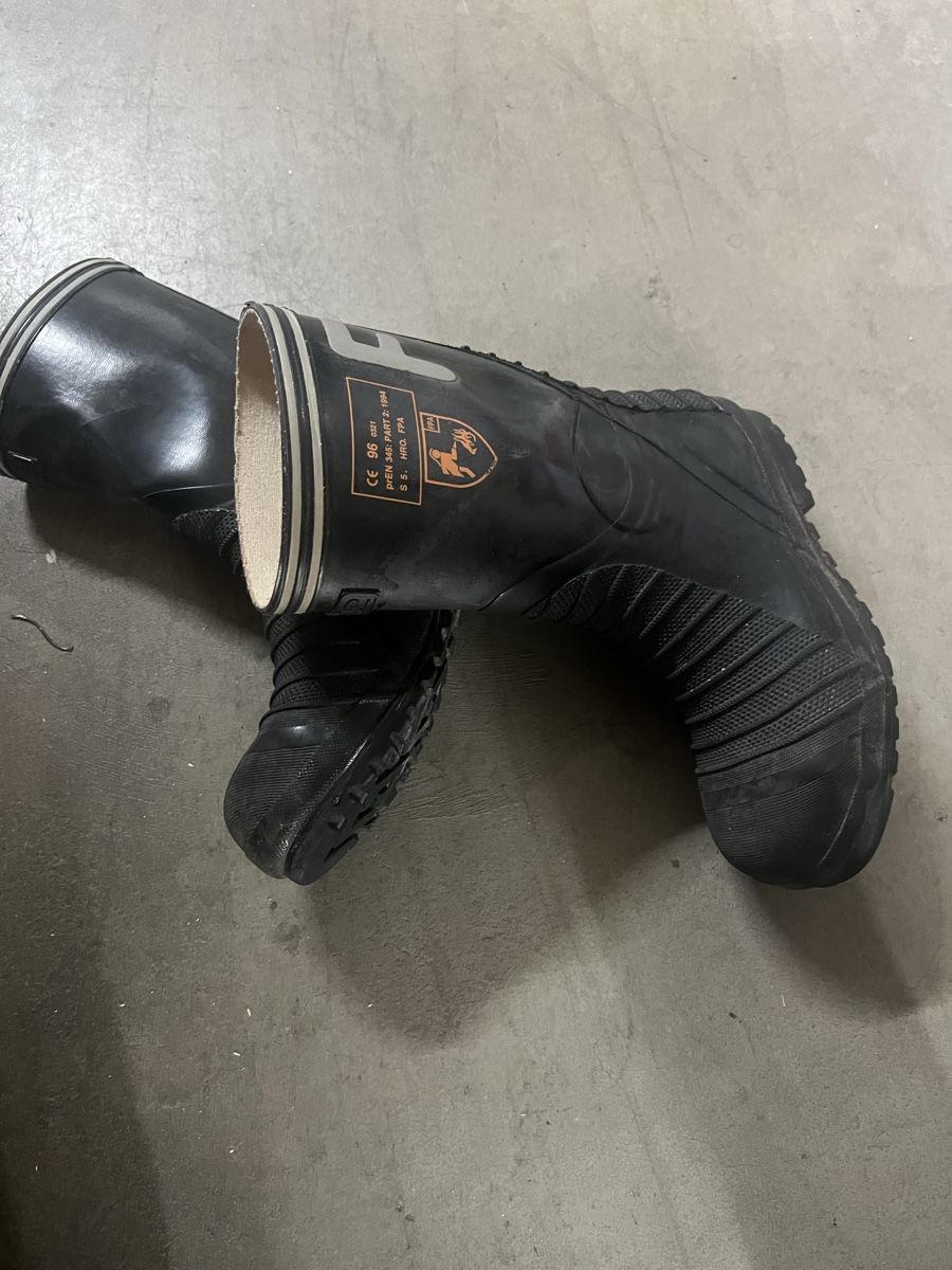 Scarpe da uomo: Sicherheitsstiefel – Usato da Laufen venduto da groove60 1