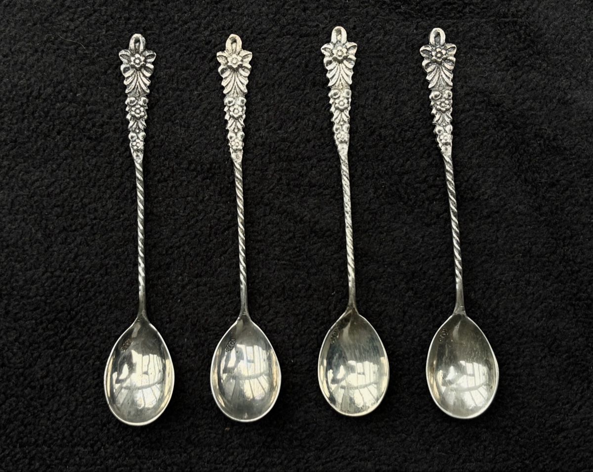 Löffel: 4 antike Löffel Silber 800 Jugendstil Blumen – Gebraucht aus Rafz von Sukion 1