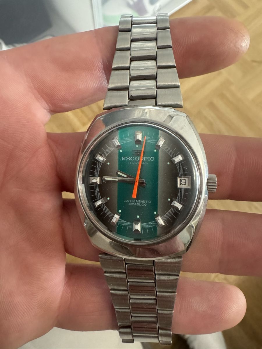 Montres: Montre escorpio  – D'occasion à Grand-Lancy par lover_s3