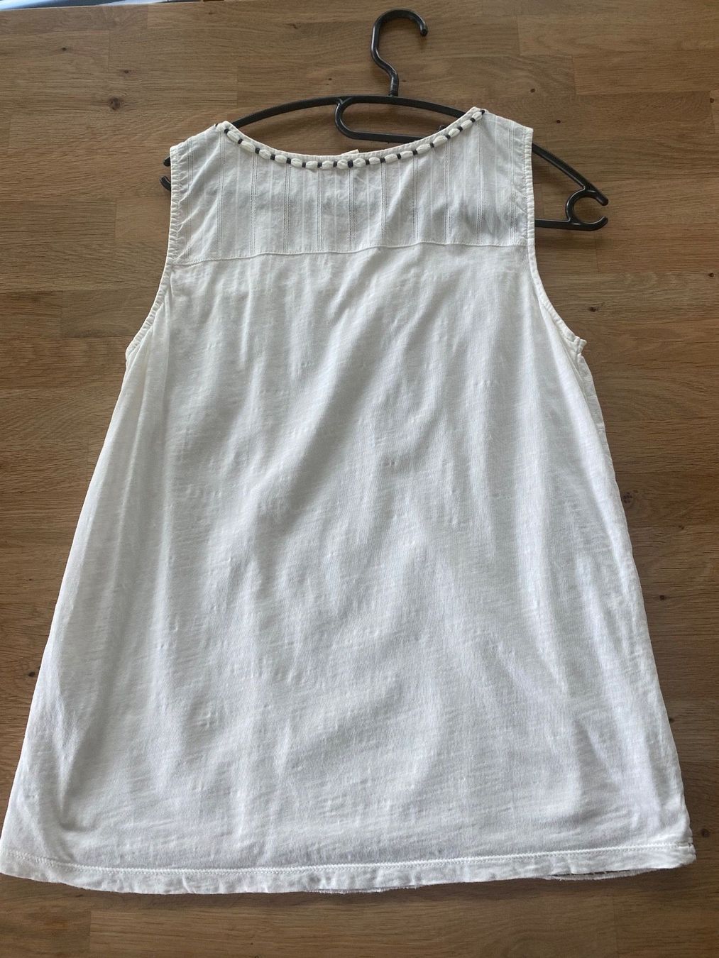 Esprit T-shirt: Elegantes Sommer-Shirt – Usato da Luzern venduto da nad_nf8f 1