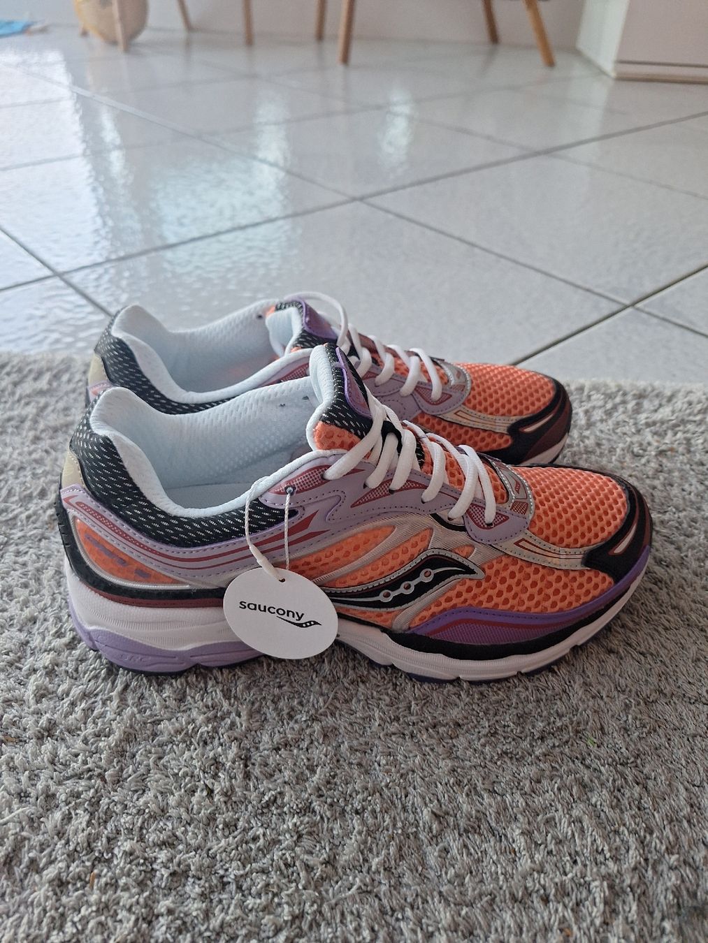 Saucony Scarpe da uomo: saucony omni 9 – Nuovo e nell'imballaggio originale da Corcelles NE venduto da joh_9vj9 3