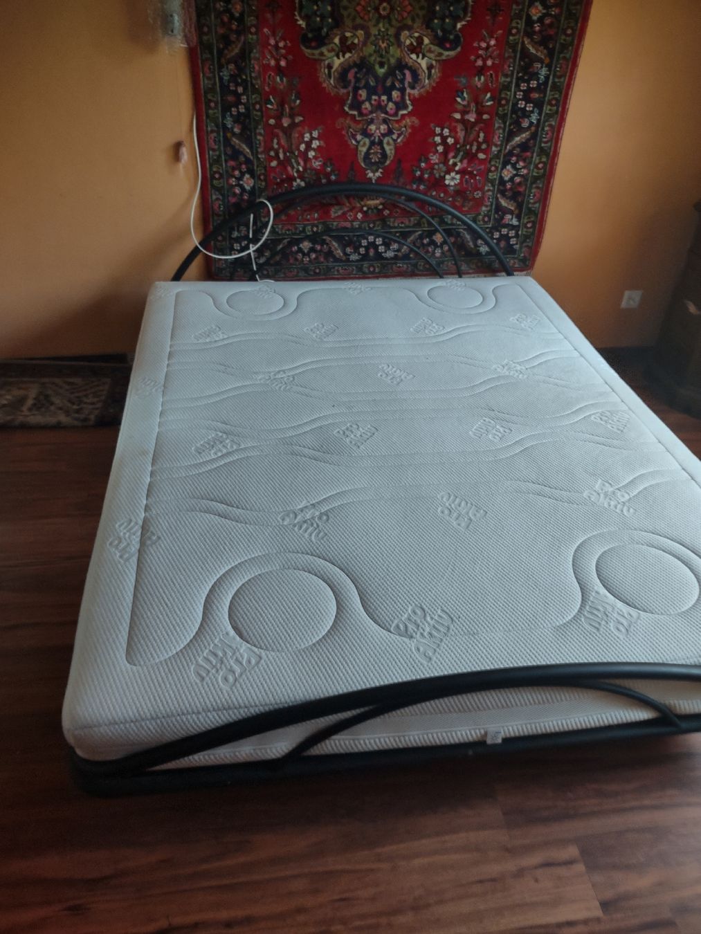 Betten: Doppelbett – Gebraucht aus Oberbipp von A.B.M.