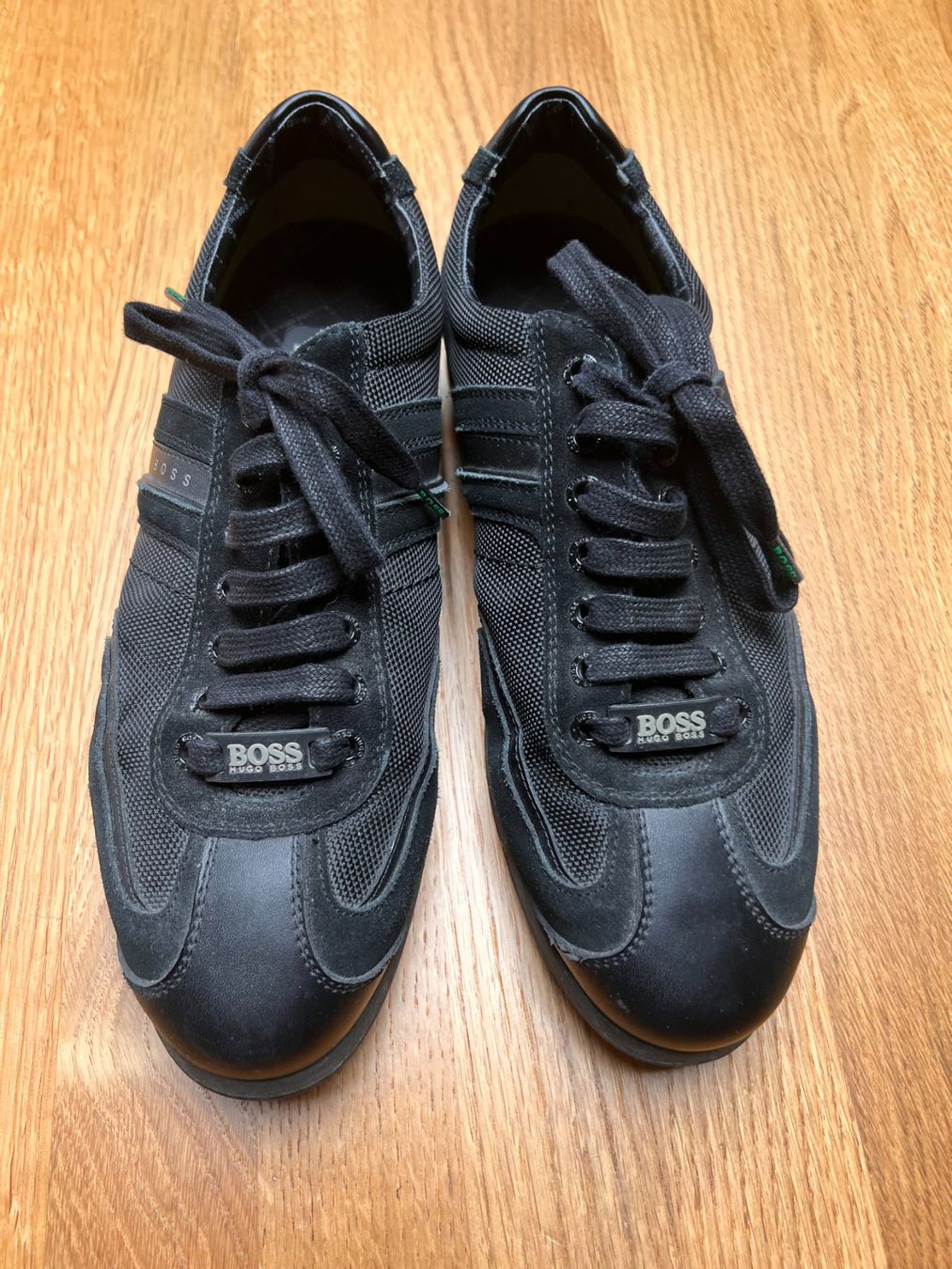 Hugo Boss Herrenschuhe: Schwarze BOSS Sneaker Gr. 41 Top Zustand – Gebraucht aus Zumikon von jensbehlau81