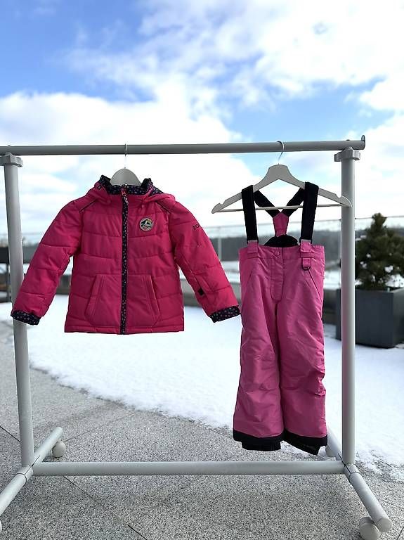 Roxy Lotti di vestiti: Roxy Ski Jacke + Hosen Grosse 98-104 – Usato da Aeschi SO venduto da Oceana.Indigo
