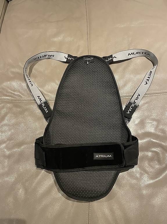 Protezioni & Imbottiture: Protection dorsale Neuve taille L – Usato da Bevaix venduto da Greg999 2