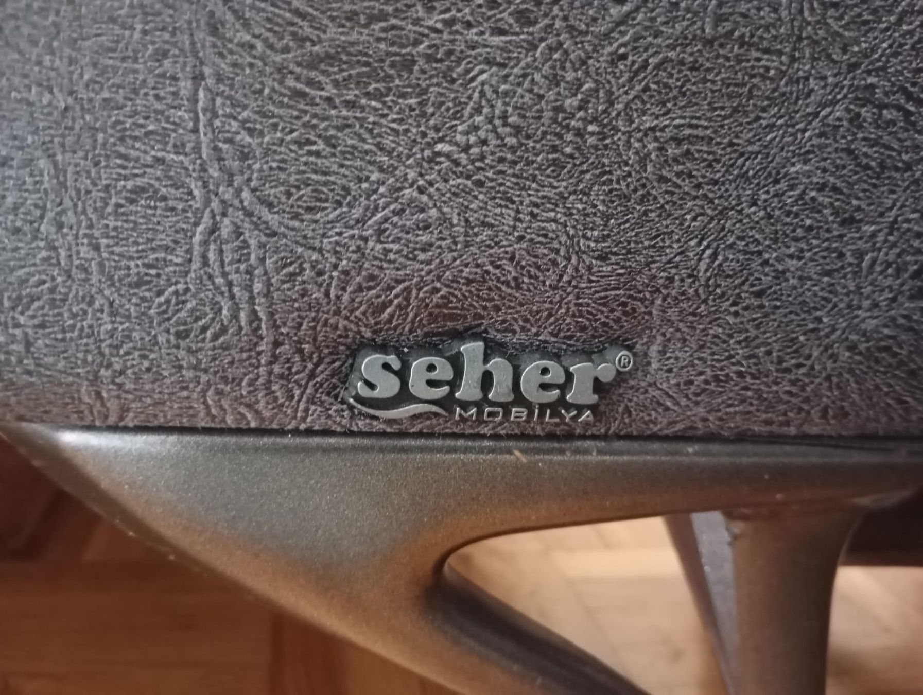 Divani: Sofa mit Bettfunktion – Usato da Au SG venduto da jellyfish33 2