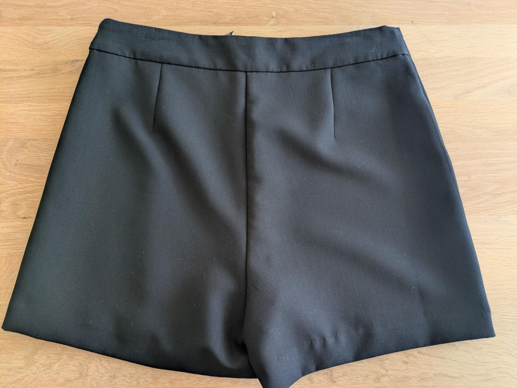 C&A Röcke: Skort schwarz Gr.38 – Gebraucht aus Schneisingen von tiziana_v01 1