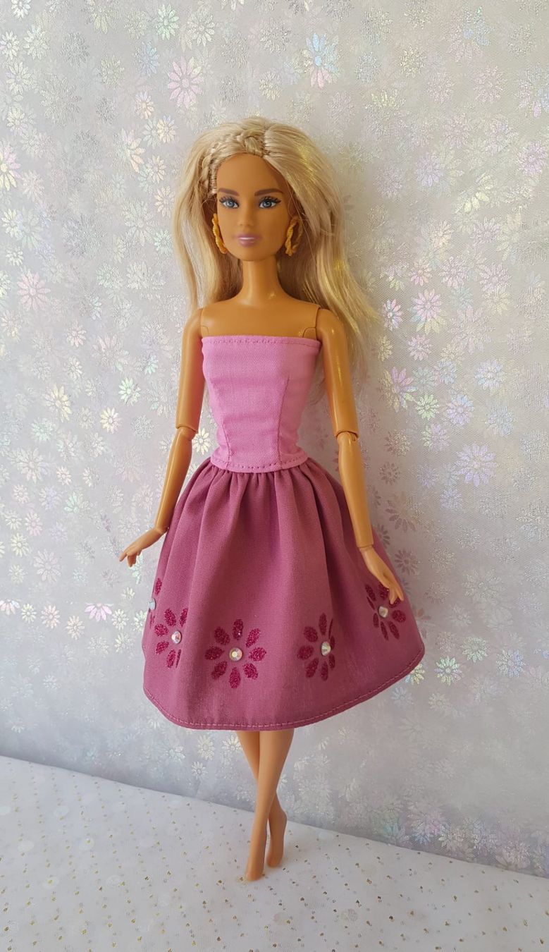 Puppen: Barbie Kleid – Neu (gemäss Beschreibung) aus Lachen SZ von Sakura4hime 1