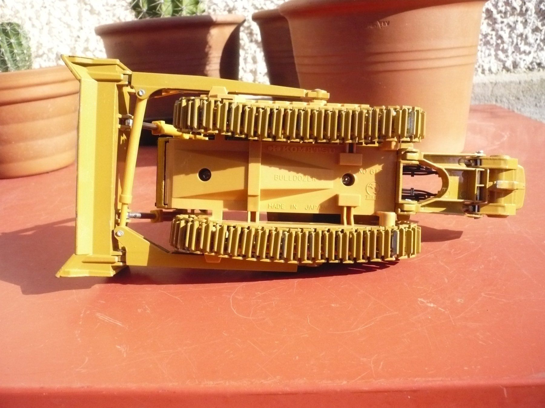 Komatsu Kit di modellismo & Modellini statici: KOMATSU  Bulldozer  Shinsei  Nr. 617 – Usato da Biberist venduto da Urmel 7