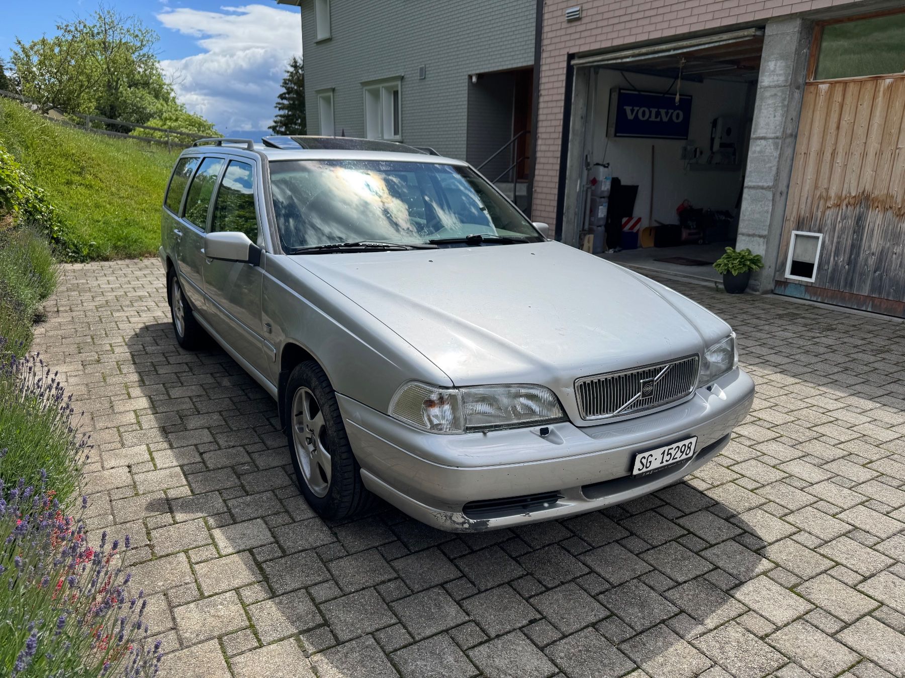 Volvo Automobili: Volvo V70 AWD mit MFK – Usato da St. Gallen venduto da Gabver 2