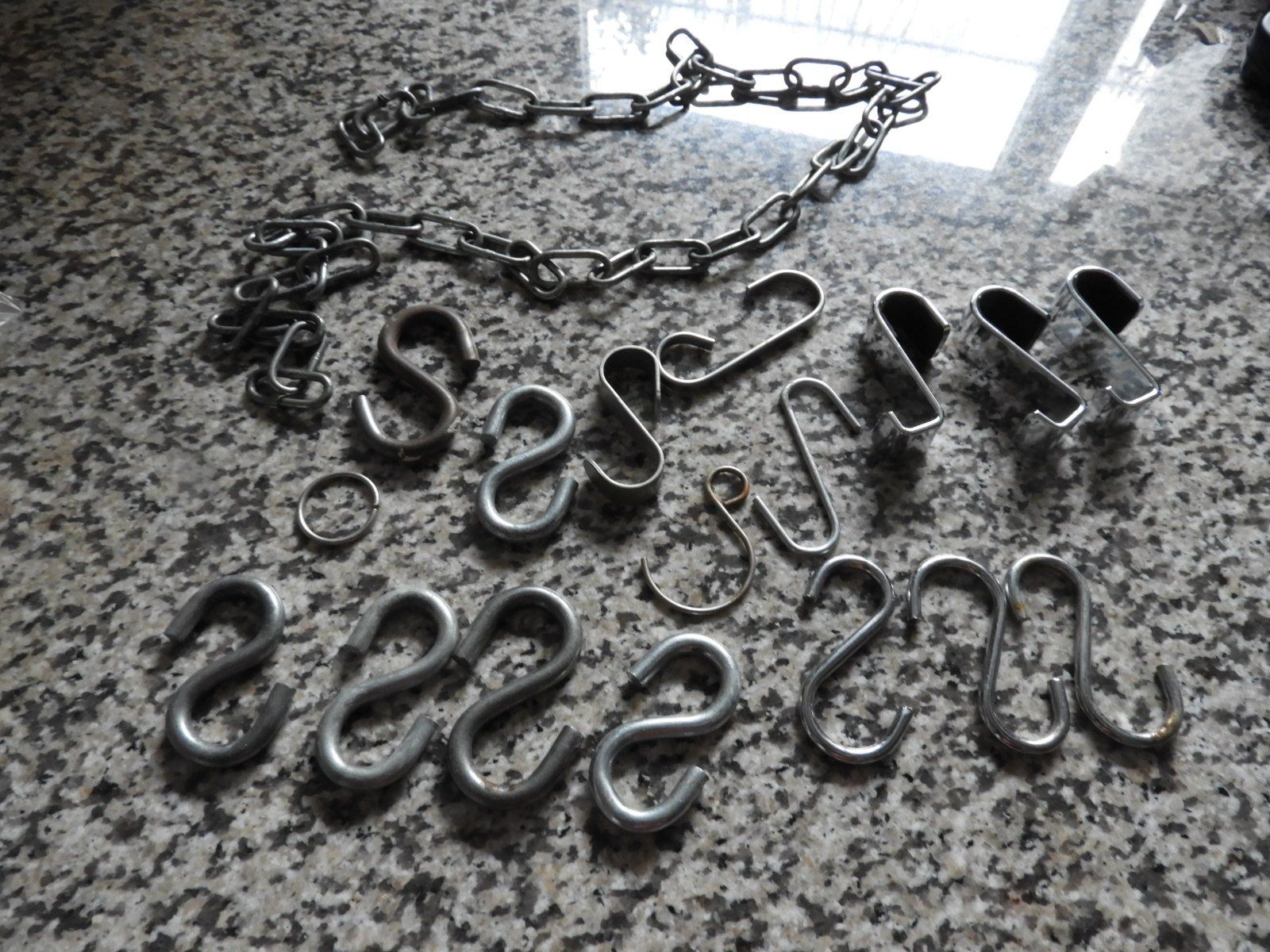 Ferramenta: METALL HACKEN, KETTE USW. – Usato da Ettingen venduto da troll-mutter