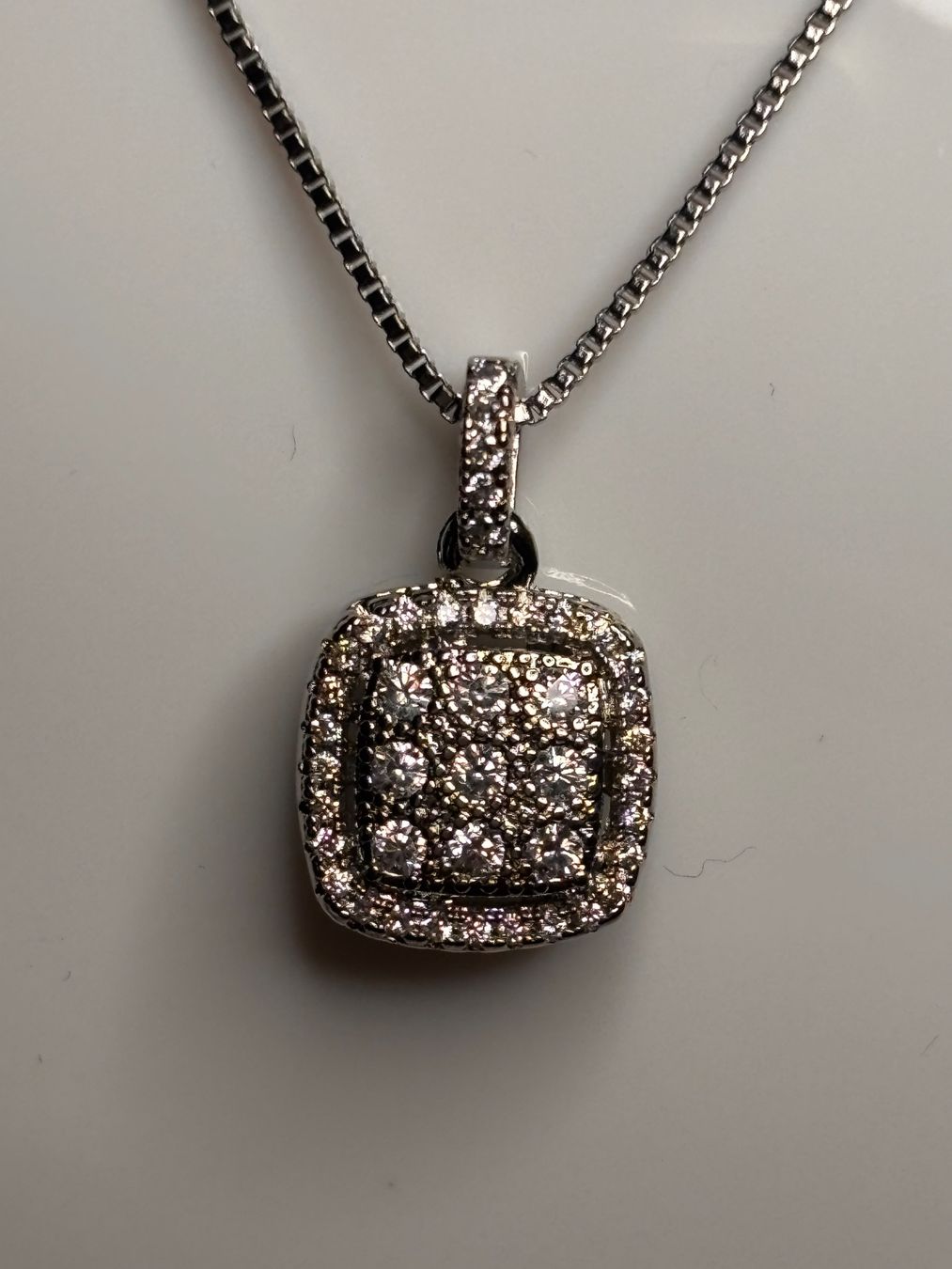 Colliers: Collier vintage plaqué or pendentif brillants ✨ – D'occasion à Lausanne par mel2dreams 3
