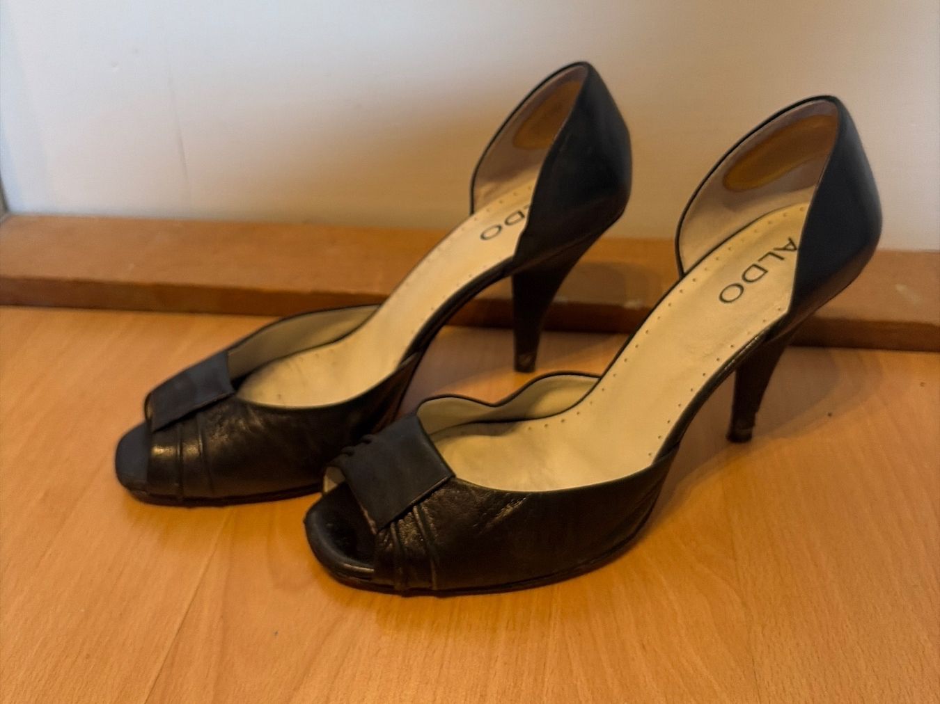 Aldo Scarpe da donna: Aldo Peeptoe Pumps Grösse 39, schwarz – Usato da Wohlen AG venduto da Lunas_Closet