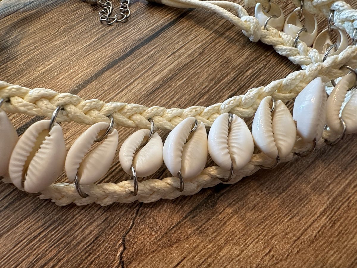 Ketten: Muschel-Chocker (Halskette) – Neu (gemäss Beschreibung) aus Siebnen von luana_cataleya 3