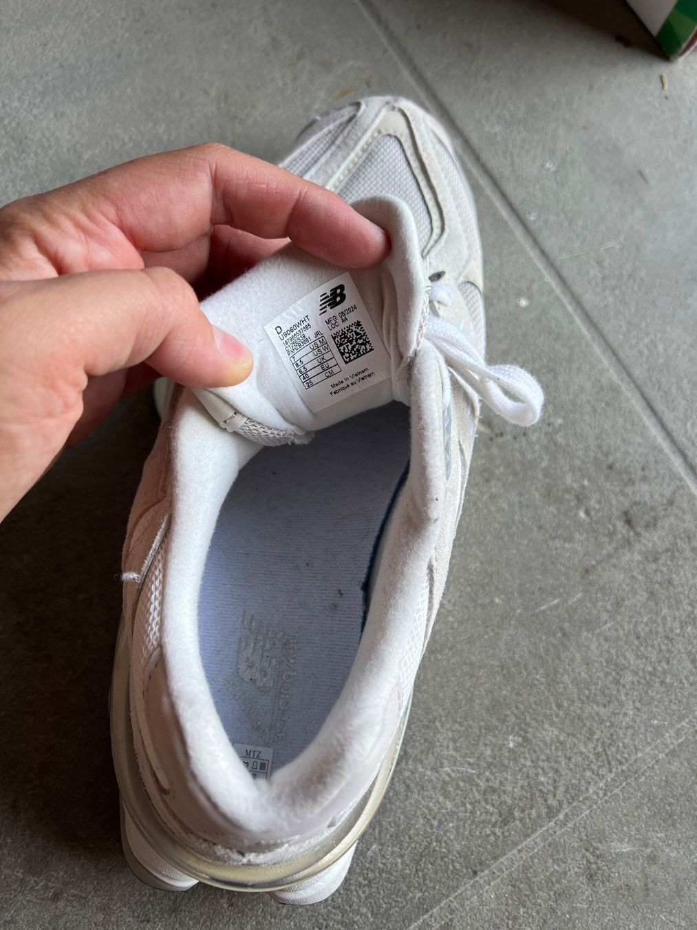 New Balance Scarpe da donna: Schuhe New Balance 9060 – Nuovo (secondo la descrizione) da Thal venduto da sar_86wg 2