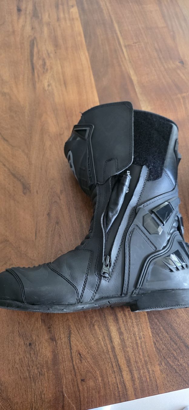 Scarpe da uomo: BOGOTTO Motorradstiefel Grösse 41 – Usato da Kreuzlingen venduto da abu_5lfg 2