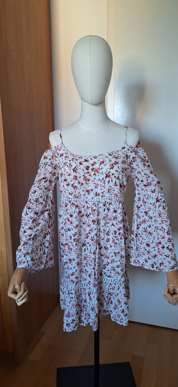 Robes: robe courte / tunique – Neuf (Voir description) à Lussery-Villars par pousinete02