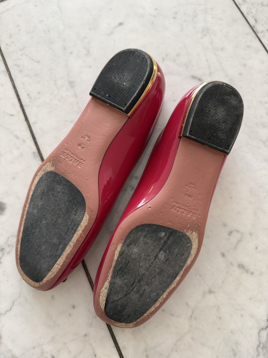 Bally Scarpe da donna: Edle BALLY Lackleder Ballerinas Gr. 36.5 – Usato da Unterägeri venduto da Goldigirls 2