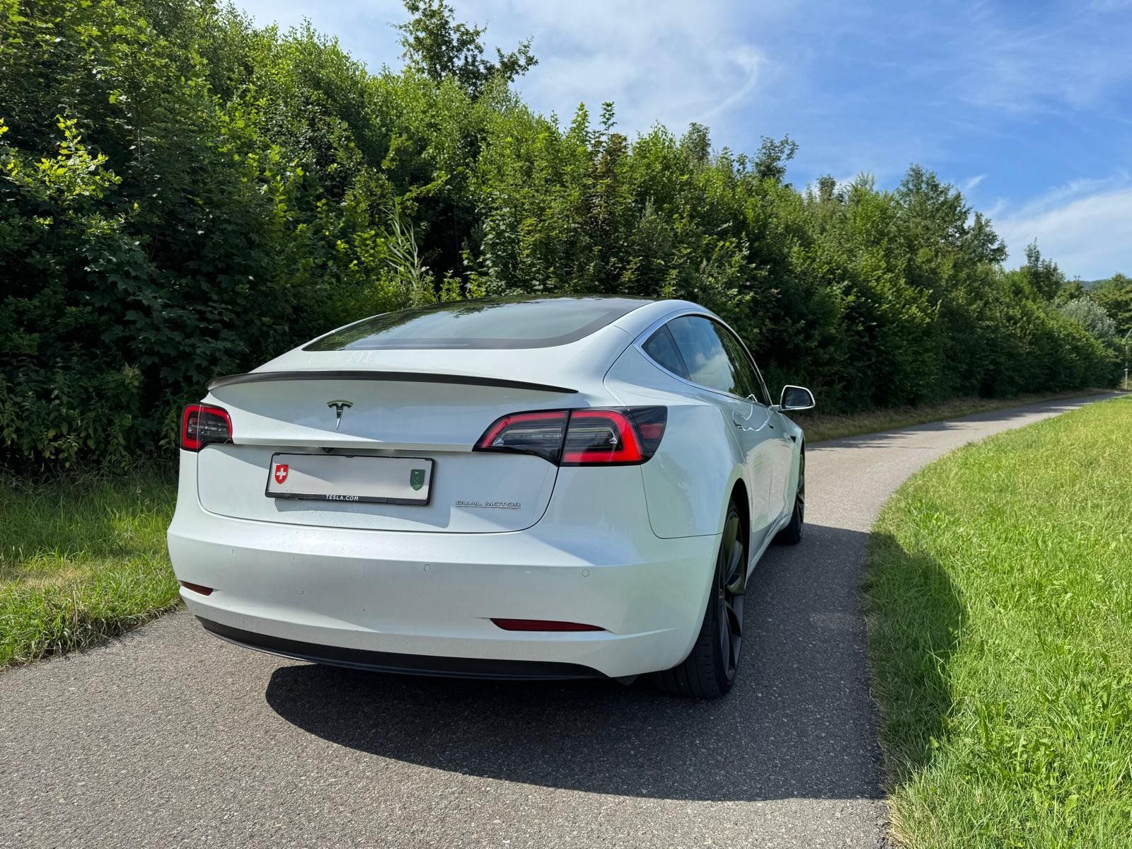 Tesla Automobili: Tesla Model 3 – Usato da Hefenhofen venduto da NietoAutomobile 2