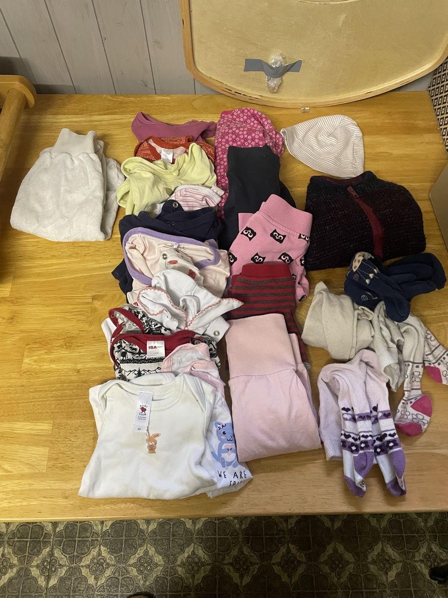 Kleiderpakete & -sets: Babykleider Mädchen – Gebraucht aus Wil SG von _flockentanz