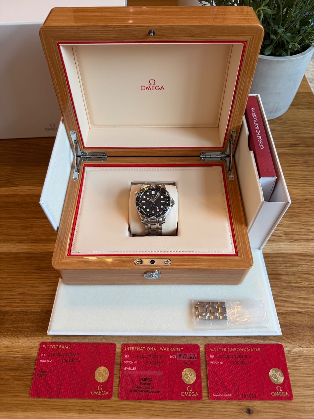 Omega Montres: Omega Seamaster Diver 300M 42 mm Full Set – D'occasion à Volketswil par alpine_ch