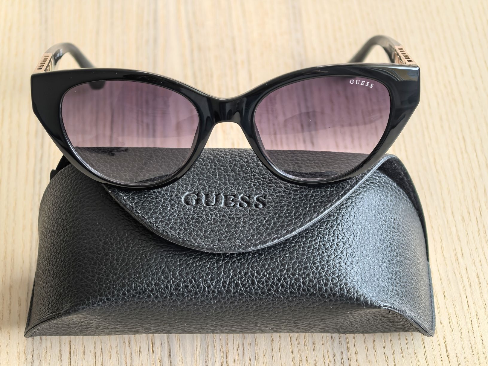 Guess Occhiali & Lenti: Guess Damen Sonnenbrille – Nuovo e nell'imballaggio originale da Bad Ragaz venduto da AKahlon 1