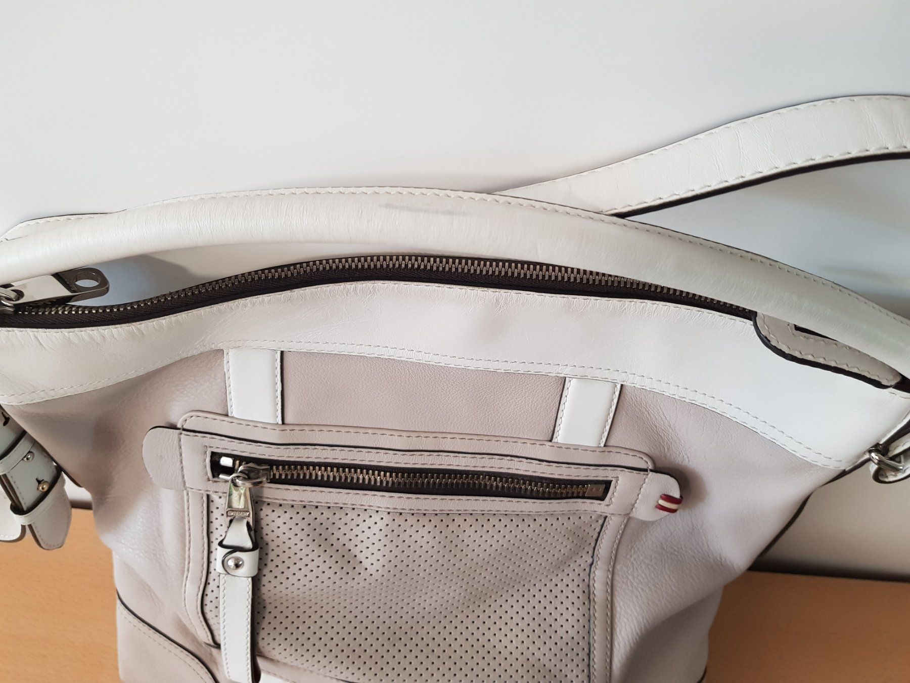 Bally Borse da donna: Bally Leder Handtasche in Beige – Usato da Basel venduto da chien008 4