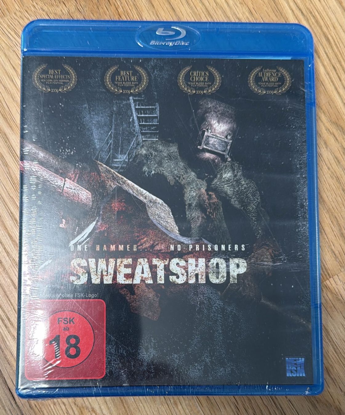 Tutti i DVDs: SWEATSHOP BLU-RAY – Nuovo e nell'imballaggio originale da Zürich venduto da freioccasionen