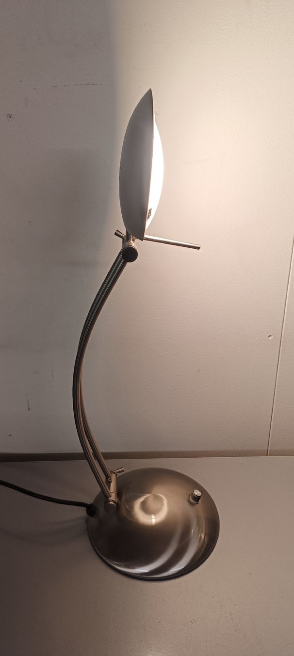 Lampes: NoviLux Tischlampe – D'occasion à Pfäffikon ZH par K-V-M 3